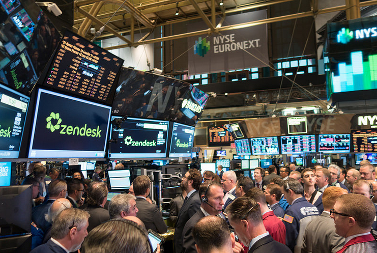 The floor of the New York Stock Exchange. Photo by Scott Beale of ScottBeale. Immagini correlate: Immagine correlata Immagine correlata Immagine correlata Immagine correlata Immagine correlata Immagine correlata Immagine correlata Immagine correlata Le immagini potrebbero essere soggette a copyright.Invia feedback AIN Blog: The Year Ahead, Economic Forecast Points to Further ... www.ainonline.com150 × 110Ricerca tramite immagine Related Articles Le immagini potrebbero essere soggette a copyright.Invia feedback