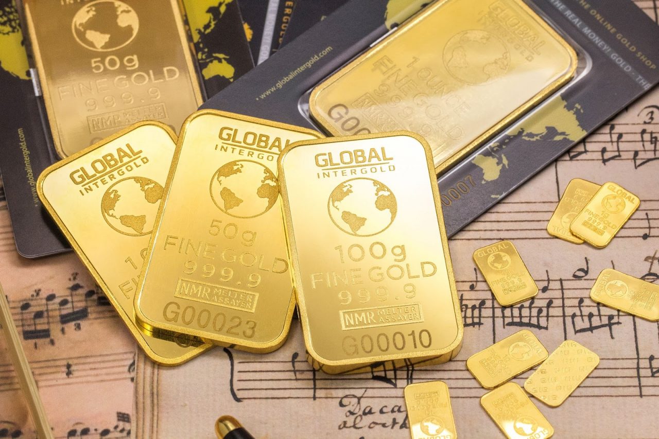 Know the Distinction Between a Cash Purchase and Gold IRA