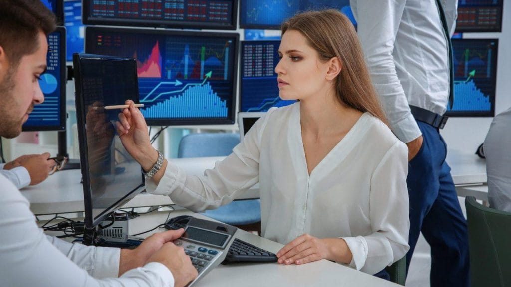 Battle Of The Sexes – Women Outperform Men On Successful Trades