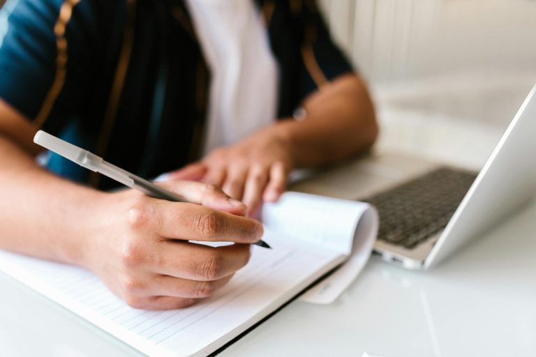 Using Case Studies in Finance Essays A Practical Guide for Students