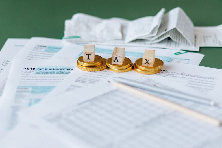 What Makes a Tax Service Good for Americans Trading Abroad