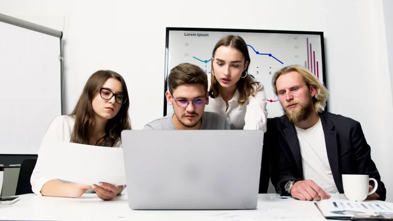 5-Best-AI-Leadership-Programs-for-Managers-Preparing-for-Digital-and-Business-Transformation